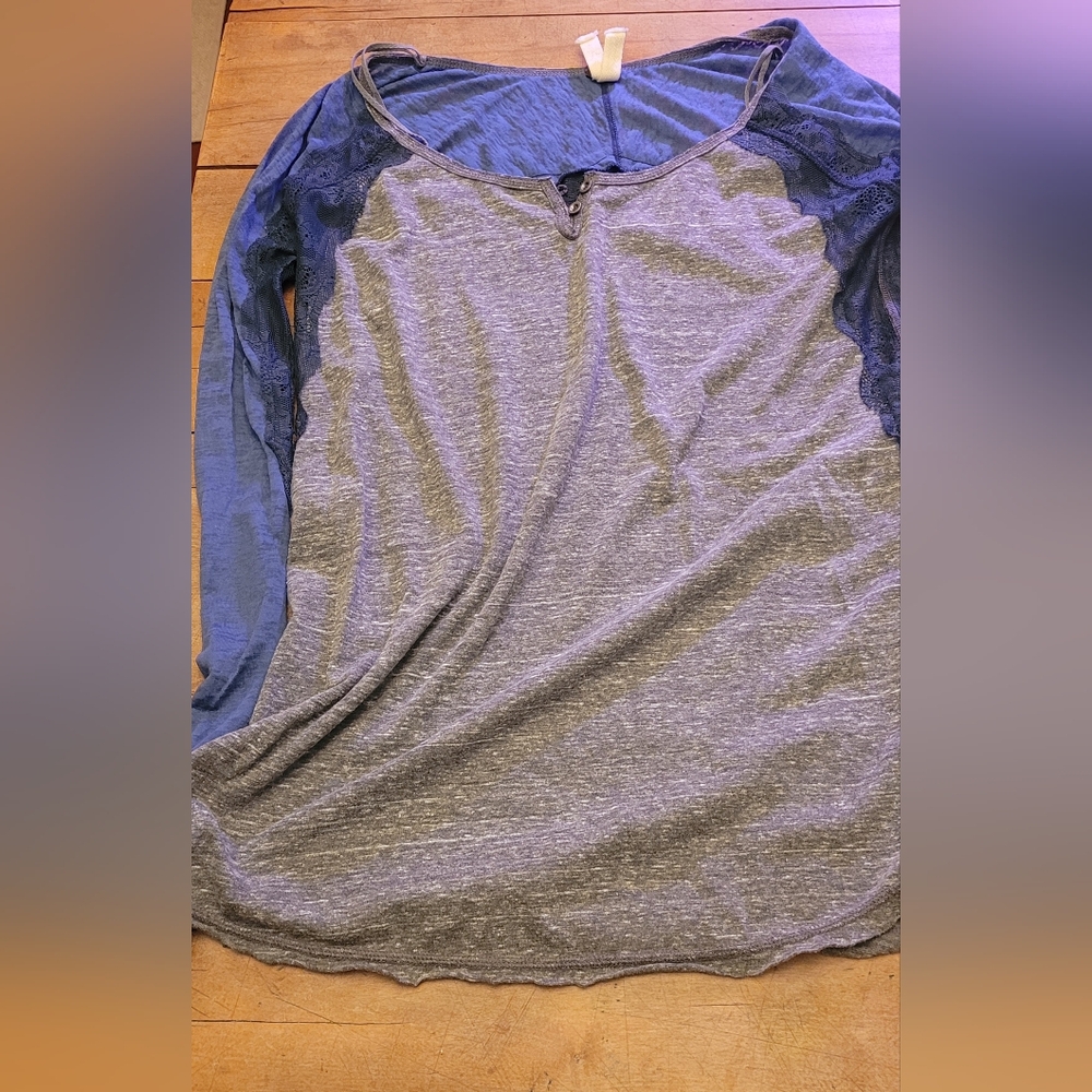 🥳2/$35🥳 Free People Two-Tone Scoop Neck Long Sleeve Top - Blue & Gray